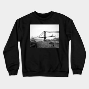 Manhattan Bridge Construction, 1909. Vintage Photo Crewneck Sweatshirt